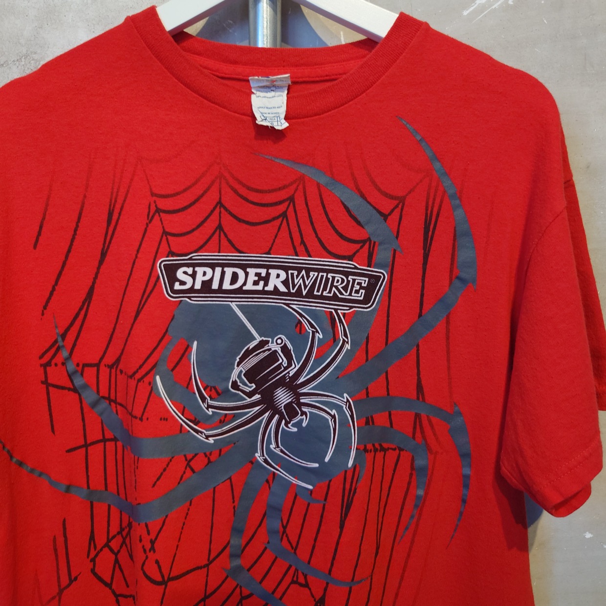 DELTA(デルタ)SPIDERWIREプリントTシャツ　レッド