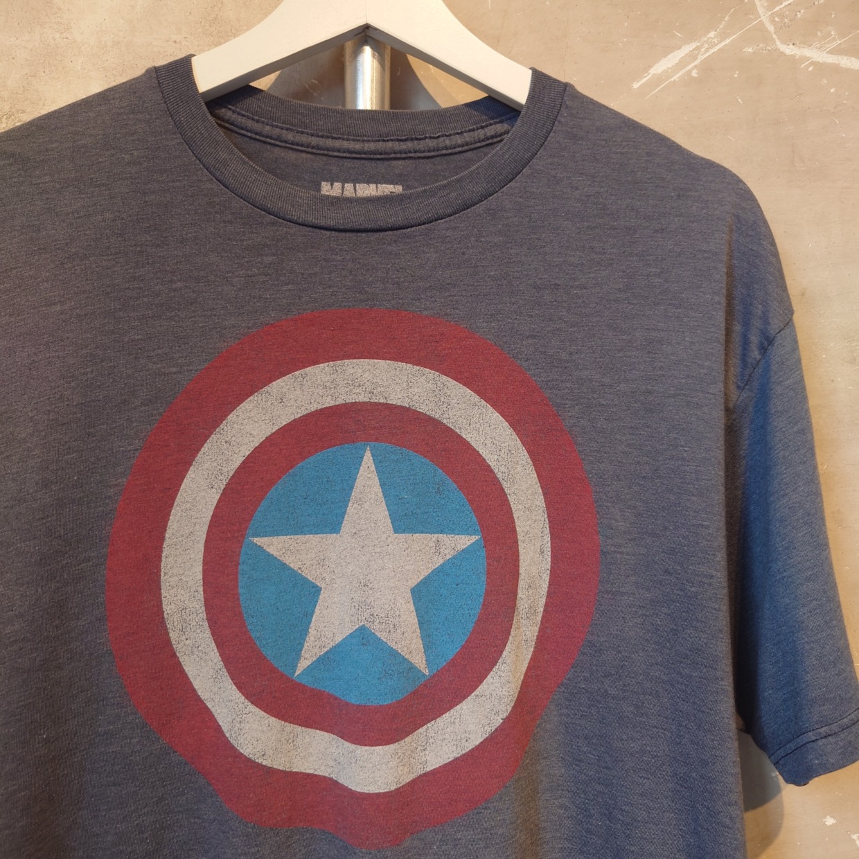 MARVEL COMICS(マーベルコミックス)　キャプテンアメリカTシャツ