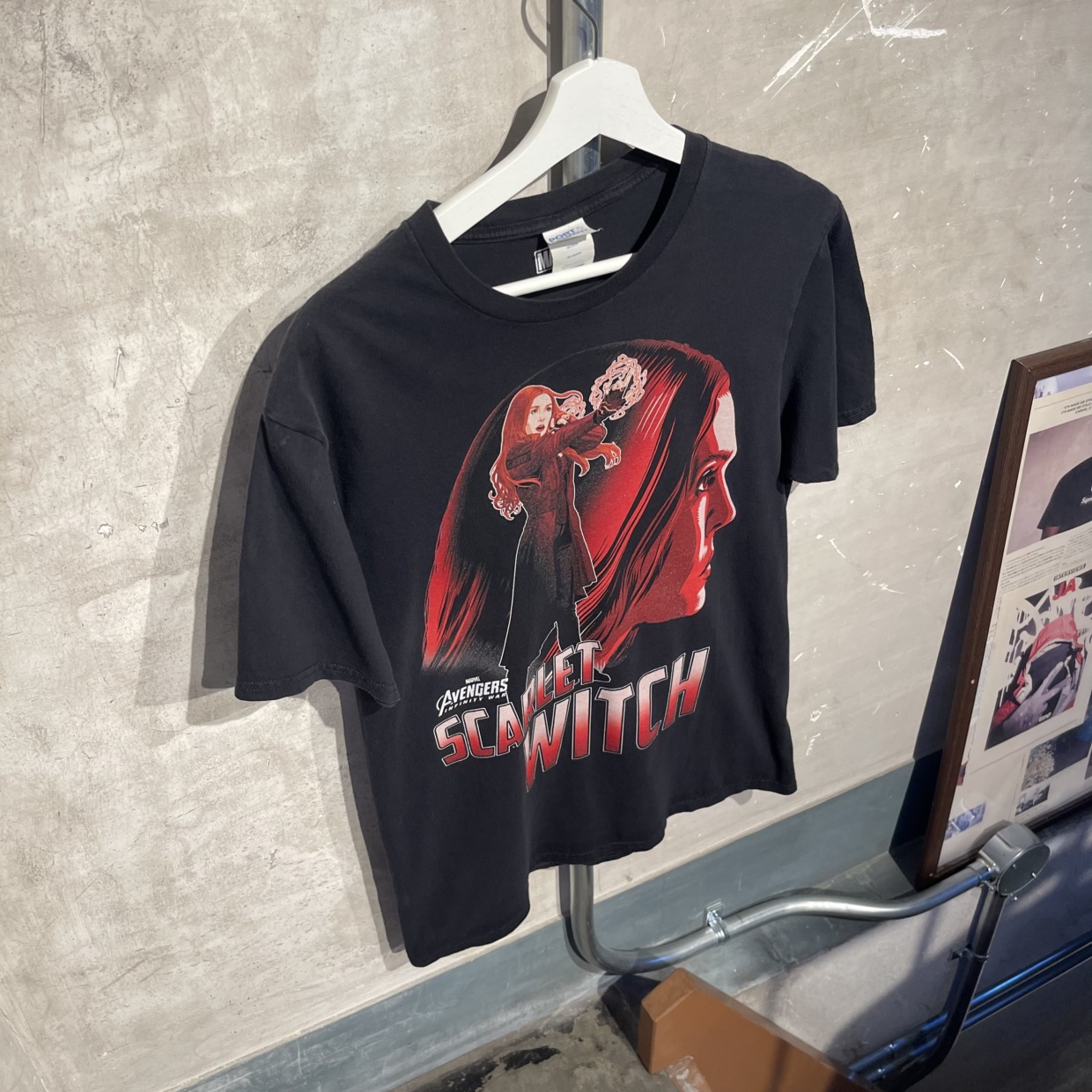 “PORT&COMPANY”「MARVEL」SCARLET WITCH  T-shirts