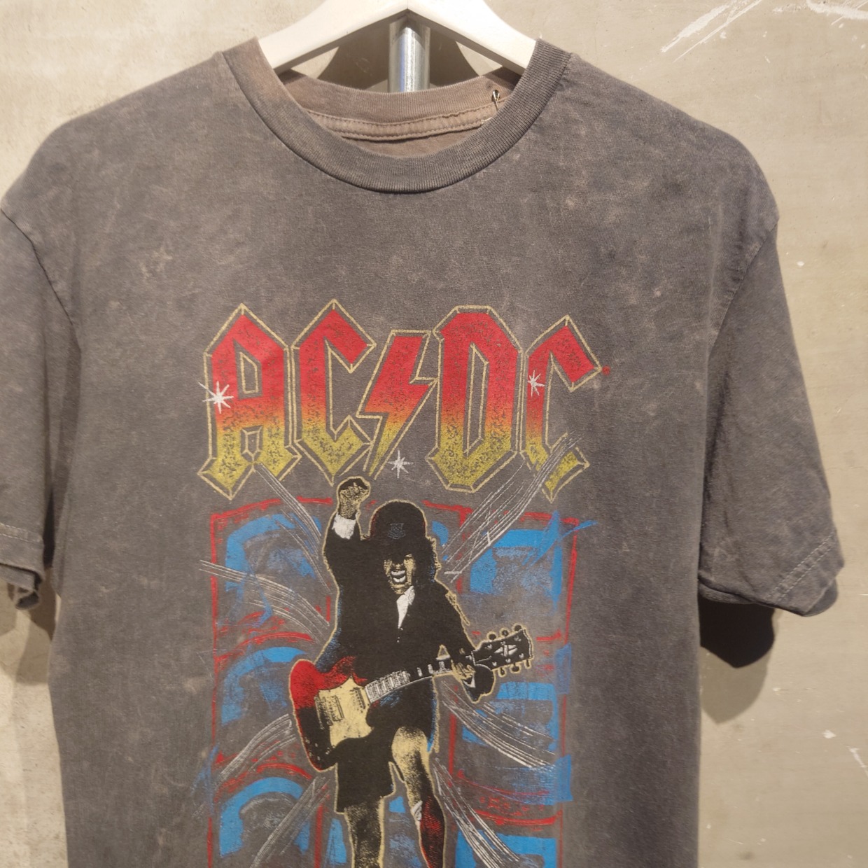 ACDC(エーシーディーシー)バンドTシャツ　サイドスリッド入り