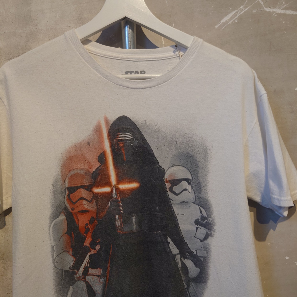 STAR WARS(スターウォーズ)プリントTシャツ　ホワイト　M