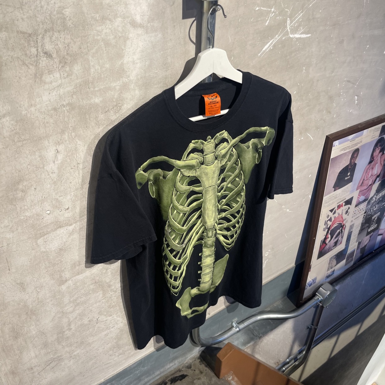 「Happy Halloween」Vintage T-shirts