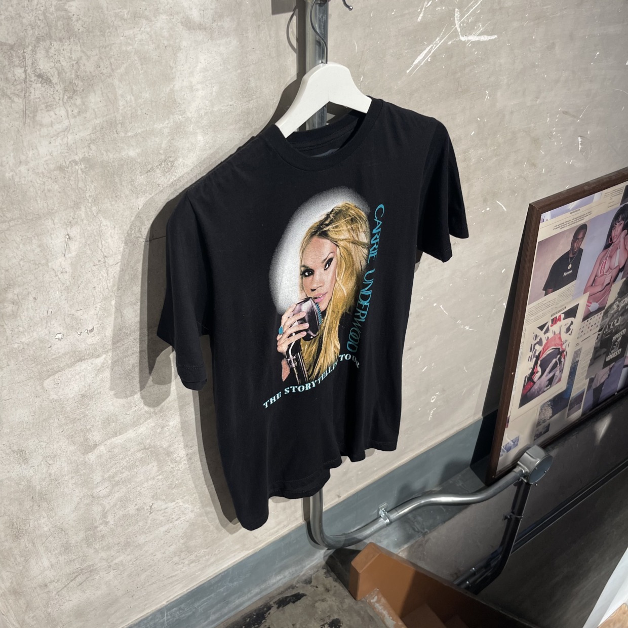 -CARRIE UNDERWOOD- Vintage Artist T-shirts