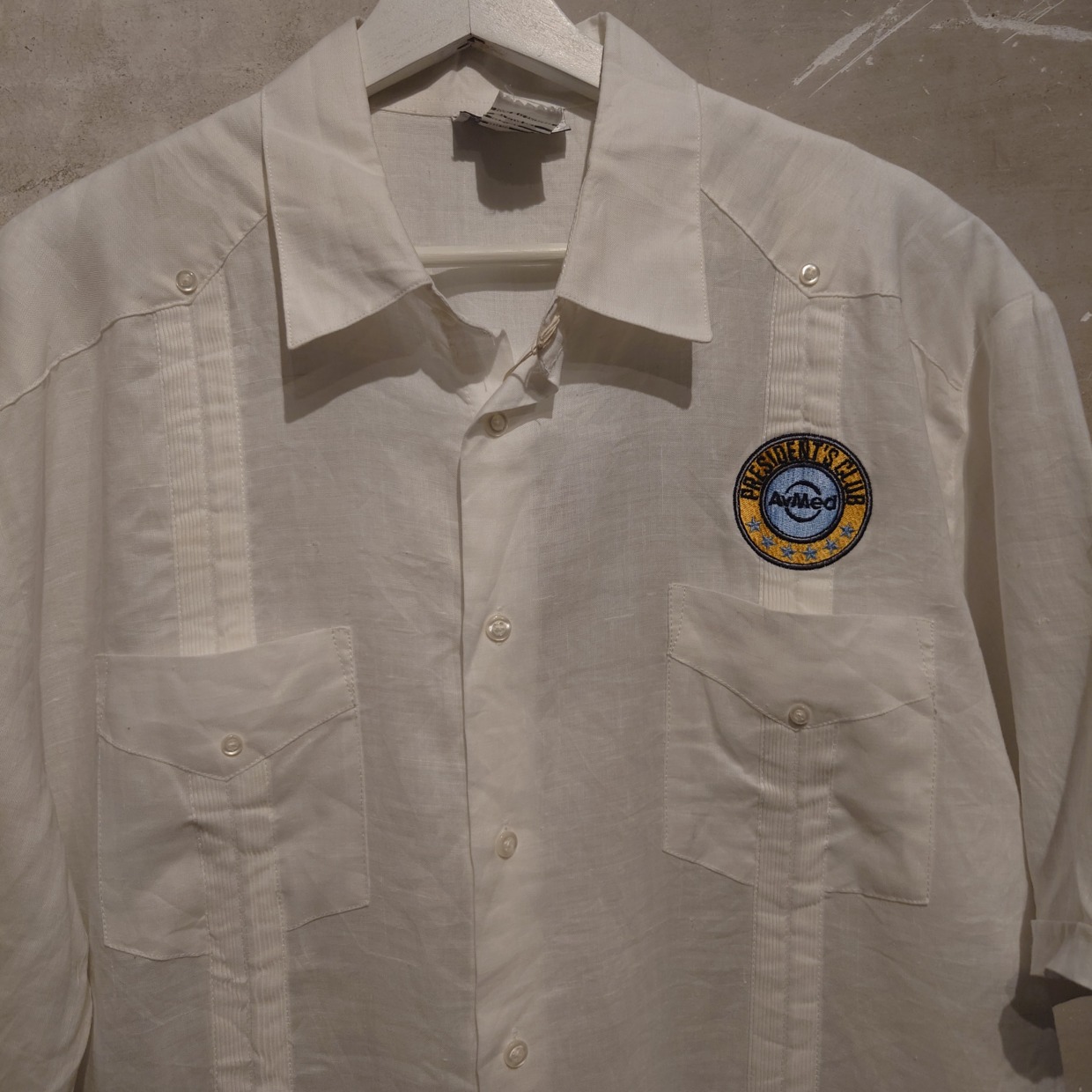 RENATO(レナート)半袖キューバシャツ　ホワイト　XLサイズ　胸ワッペン付き