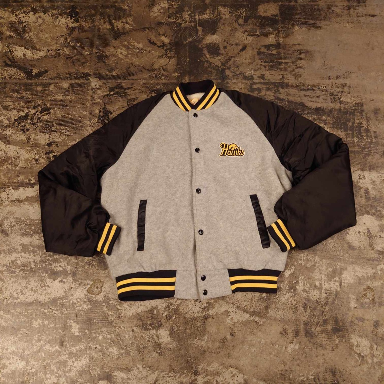 IOWA Hawkeyes ラグランスタジャン　 #和歌山古着