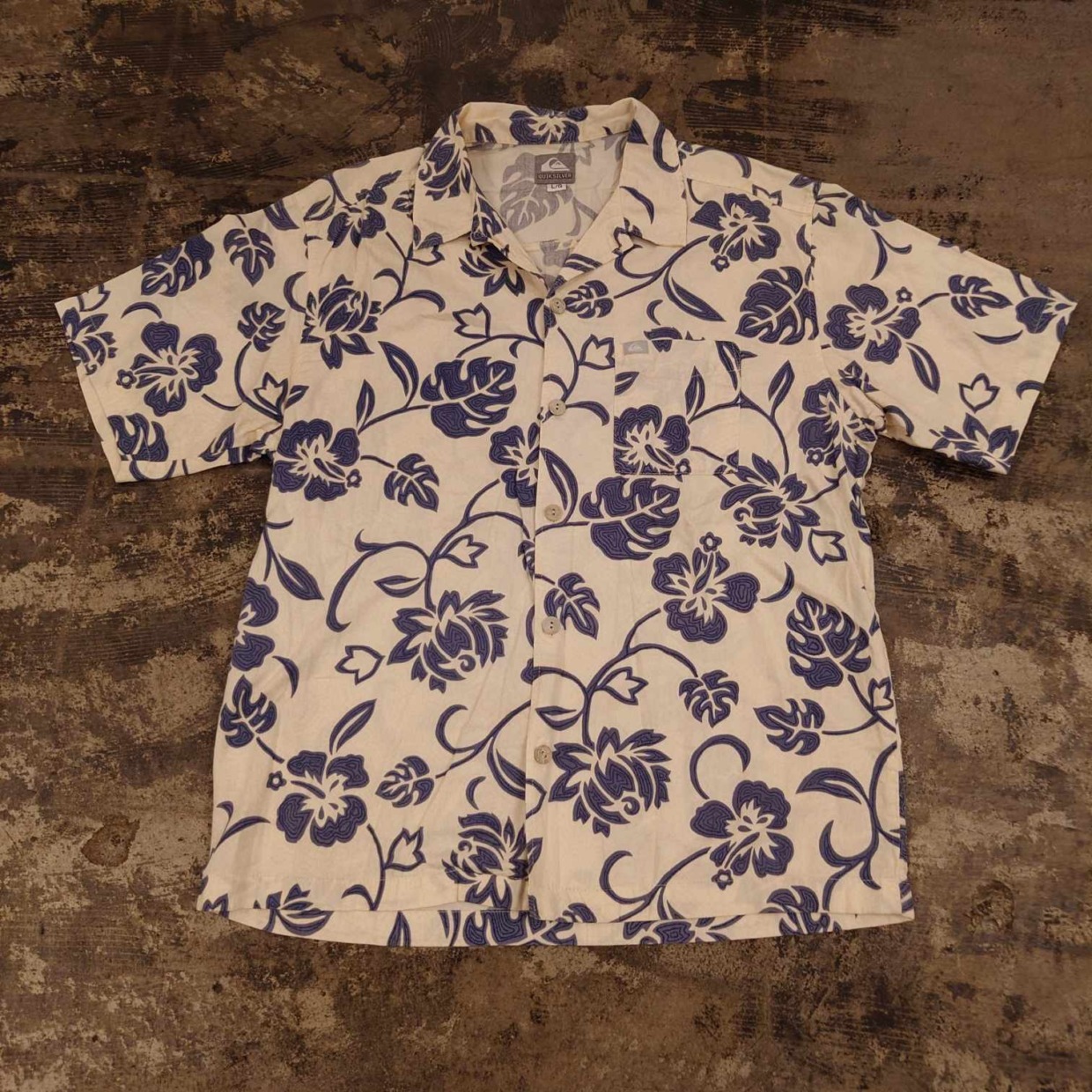 QUIKSILVER 総柄 ハワイアンシャツ Lサイズ　＃和歌山古着屋